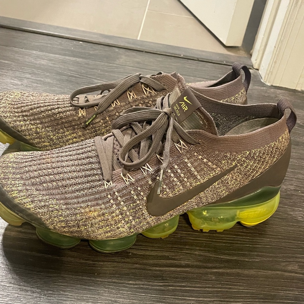 Nike Vapor Max Flyknit Gray & Volt Green